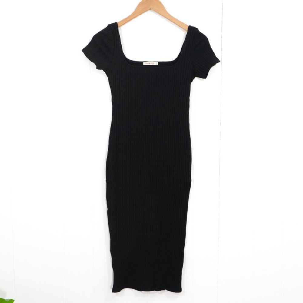 Black Ribbed Midi Dress - Picture 4 of 6